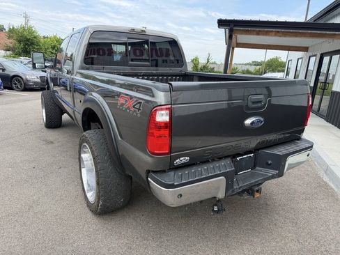Used 2016 Ford F250 XLT w/ XLT Premium Package AWD/4WD image 10