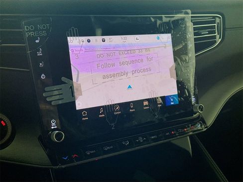 New 2025 Jeep Wagoneer L Series II w/ Convenience Group I image 15