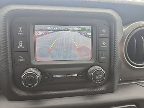 Used 2019 Jeep Wrangler Unlimited Sport S AWD/4WD image 20