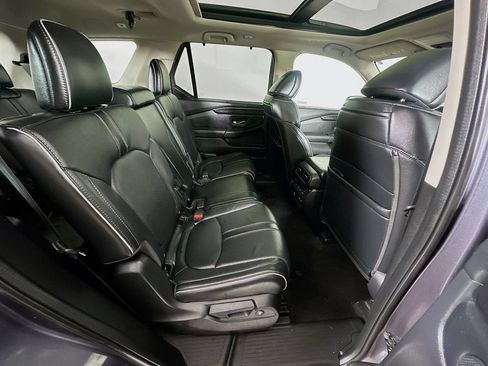 Used 2023 Honda Pilot Elite image 8