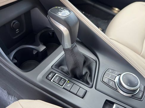 Used 2019 BMW X1 sDrive28i w/ Convenience Package FWD image 16