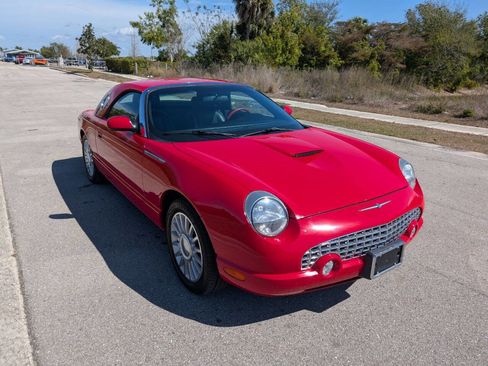 Used 2005 Ford Thunderbird Deluxe image 4