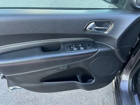 Used 2018 Dodge Durango R/T image 17
