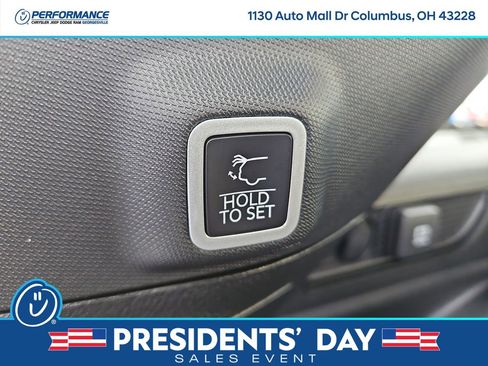 New 2025 Jeep Grand Cherokee Altitude image 12