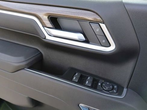 Used 2025 Chevrolet Silverado 1500 LT Trail Boss w/ LT Trail Boss Premium Package image 14