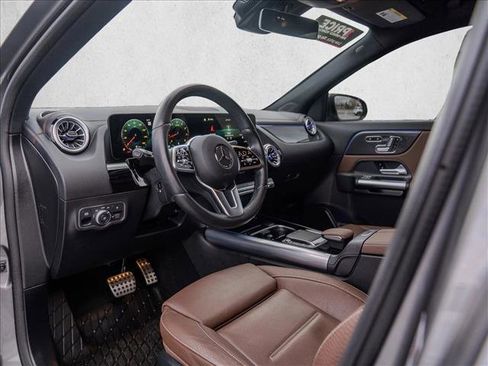 Used 2023 Mercedes-Benz GLA 250 4MATIC w/ AMG Line Exterior image 16