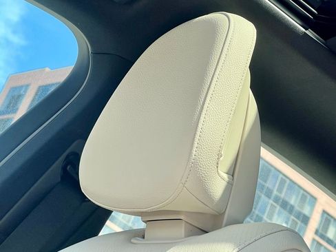 Certified 2023 Mercedes-Benz C 300 4MATIC Sedan image 11