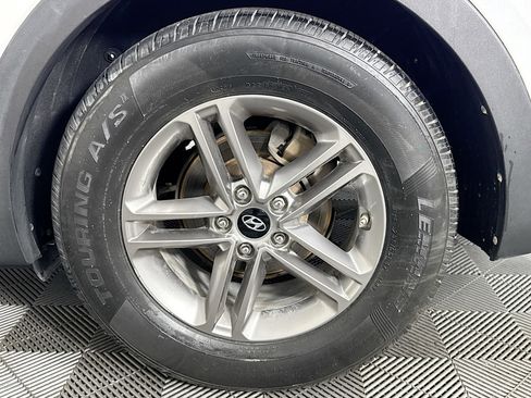 Used 2017 Hyundai Santa Fe Sport image 36