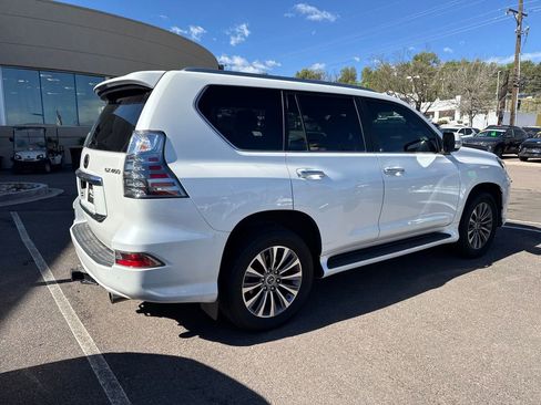 Used 2020 Lexus GX 460 Luxury w/ Off Road Package AWD/4WD image 9