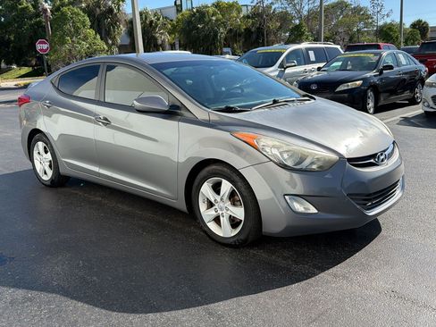 Used 2013 Hyundai Elantra GLS w/ Preferred Pkg FWD image 6