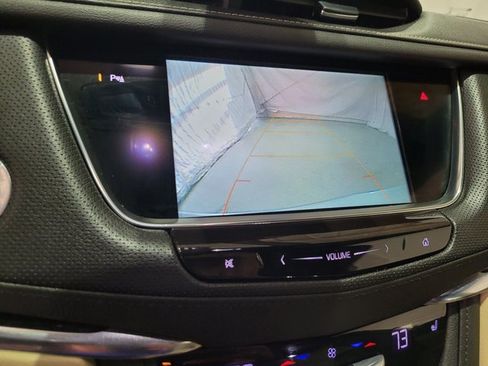 Used 2018 Cadillac XT5 FWD image 8