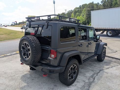Used 2017 Jeep Wrangler Unlimited Rubicon w/ Max Tow Package AWD/4WD image 5
