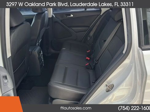 Used 2016 Volkswagen Tiguan S image 28