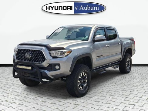 Used 2019 Toyota Tacoma TRD Off-Road AWD/4WD image 10