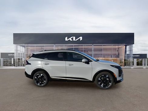 New 2026 Kia Sportage SX FWD image 2