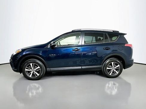 Used 2017 Toyota RAV4 XLE w/ All Weather Liner Package AWD/4WD image 4