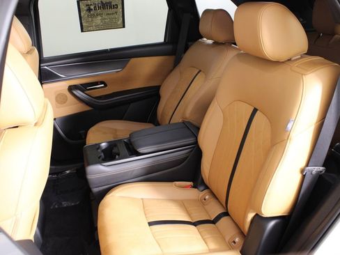 Used 2024 MAZDA CX-90 3.3 Turbo S w/ Premium Plus image 20