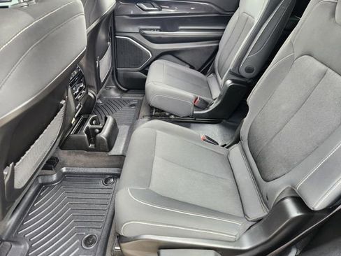 Used 2021 Jeep Grand Cherokee L Laredo w/ Luxury Tech Group I RWD image 29