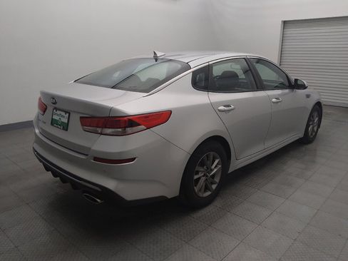 Used 2020 Kia Optima LX image 9