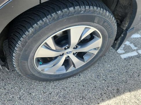 Used 2020 Subaru Ascent Premium w/ Convenience Package AWD/4WD image 9
