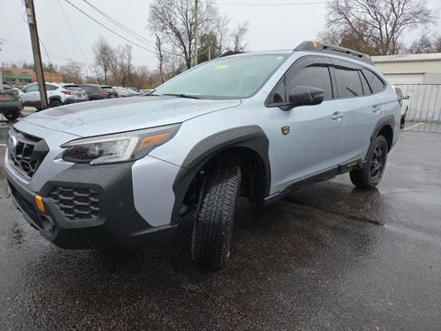 Used 2024 Subaru Outback Wilderness image 3