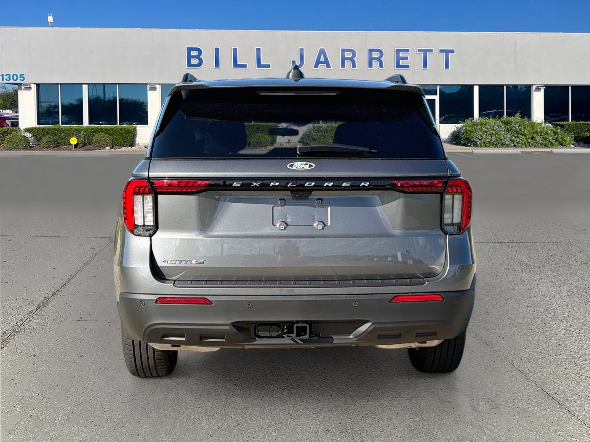 New 2027 Ford Explorer Active RWD image 5