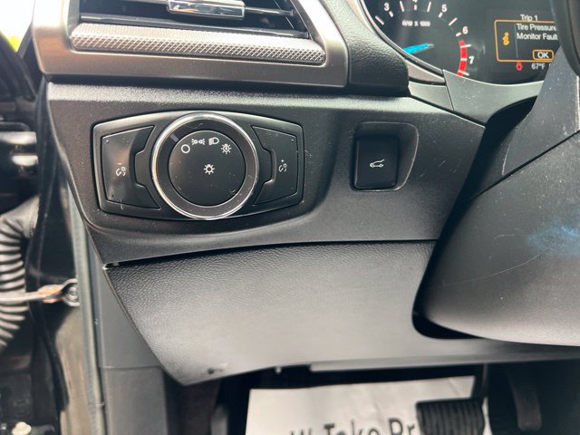 Used 2017 Ford Fusion SE FWD image 22