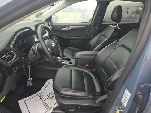 Used 2025 Ford Escape Platinum image 5