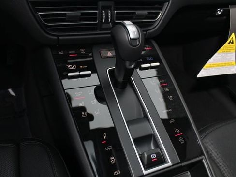 New 2026 Porsche Macan GTS image 16