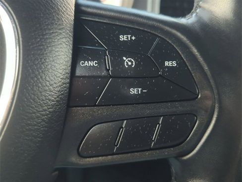 Used 2023 Dodge Charger SXT image 14