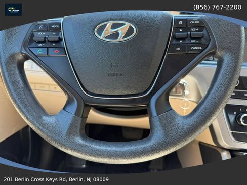Used 2017 Hyundai Sonata SE FWD image 19