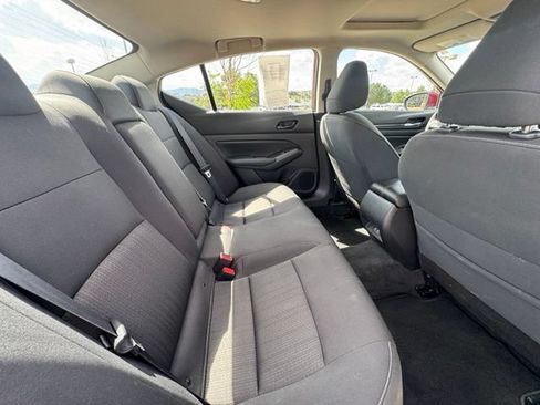 Used 2025 Nissan Altima 2.5 SV w/ SV Special Edition Package AWD/4WD image 32