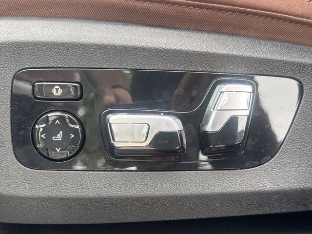 Certified 2026 BMW X7 xDrive40i w/ Executive Package AWD/4WD image 15