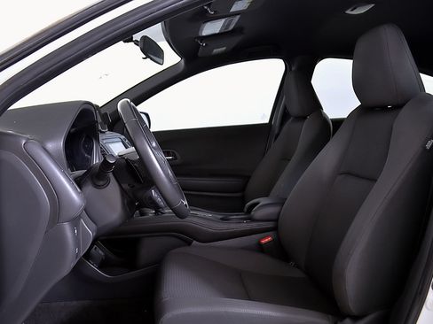 Used 2021 Honda HR-V Sport image 14