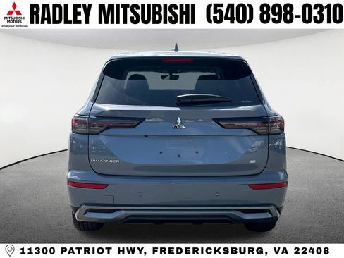 New 2026 Mitsubishi Outlander SE image 19
