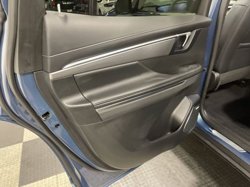 Used 2025 Buick Enclave Preferred image 15