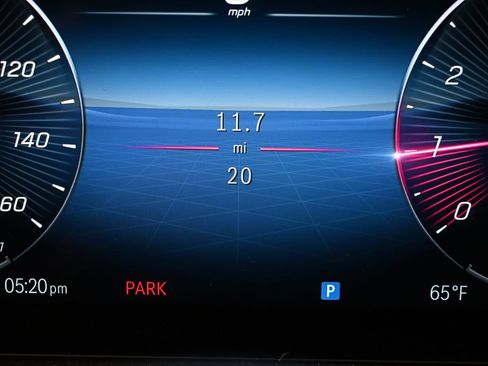 New 2026 Mercedes-Benz GLB 250 image 12