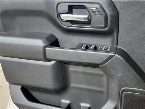 New 2026 Chevrolet Silverado 1500 Custom w/ LPO, Dark Essentials Package image 6