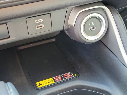 Used 2025 Toyota Grand Highlander AWD Hybrid image 31