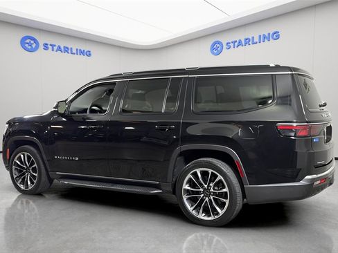 Used 2022 Jeep Wagoneer Series II w/ Premium Group I image 4