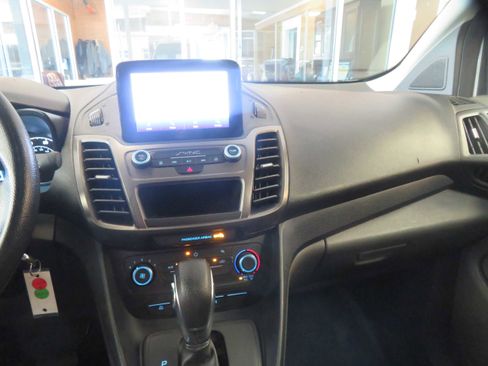 Used 2021 Ford Transit Connect XL FWD image 40