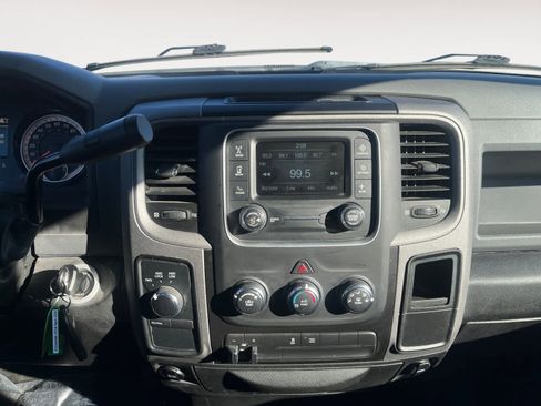 Used 2018 RAM 2500 Tradesman w/ Chrome Appearance Group image 11