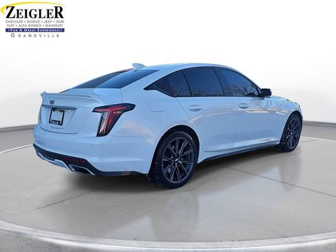 Used 2022 Cadillac CT5 Sport image 5