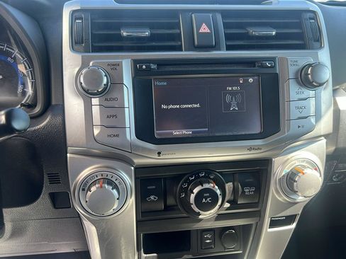 Used 2014 Toyota 4Runner 4WD image 19