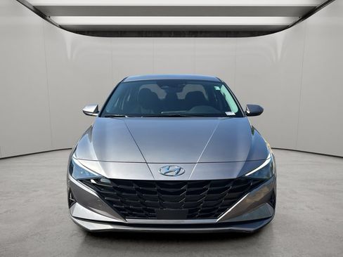 Certified 2023 Hyundai Elantra SEL w/ Convenience Package FWD image 8