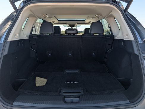 Used 2021 Nissan Rogue SL AWD/4WD image 18