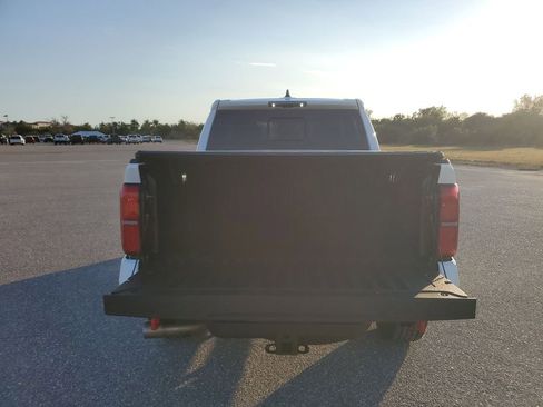 Used 2024 Toyota Tacoma TRD Off-Road image 22