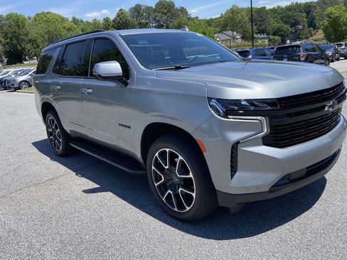 Used 2024 Chevrolet Tahoe RST w/ Luxury Package AWD/4WD image 5