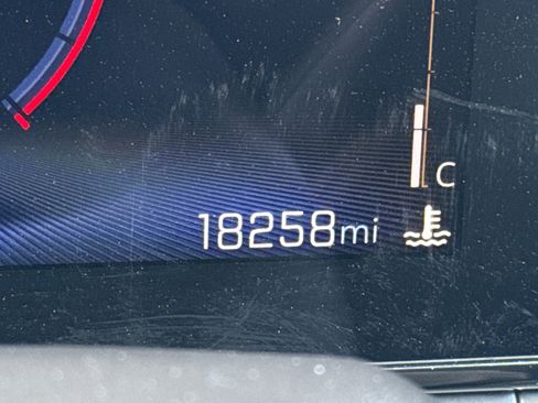 Used 2024 Chevrolet Trax RS w/ Driver Confidence Package image 26