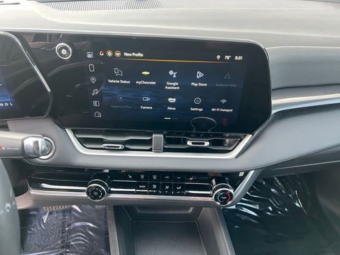 Used 2025 Chevrolet Equinox LT image 21